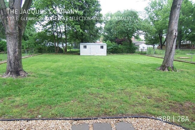 Building Photo - 537 E Glenwood St