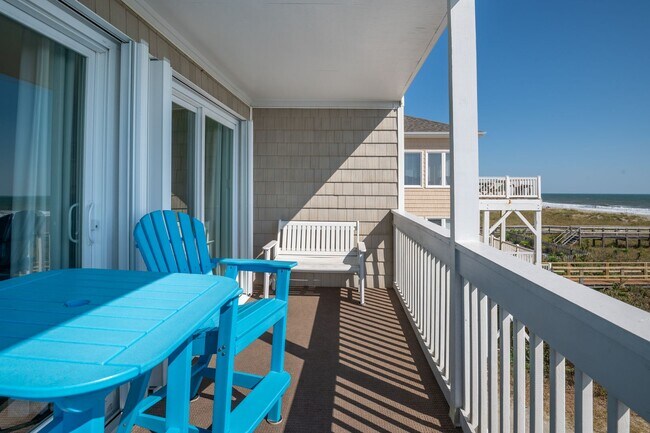 Building Photo - Seaview D @ 714 Carolina Beach Ave. N