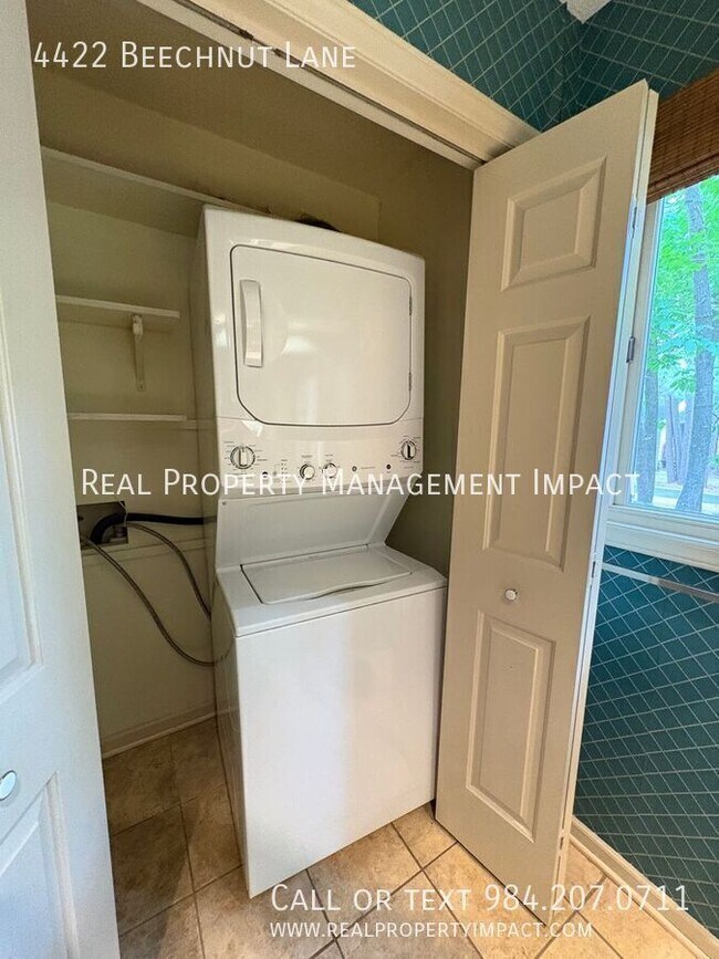 Building Photo - 4422 Beechnut Ln
