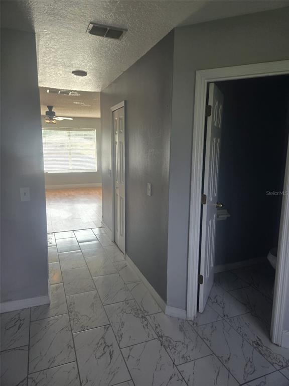 Building Photo - 2500 Jasmine Trace Dr