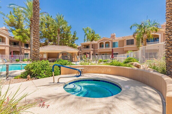 Building Photo - 3800 S Cantabria Cir