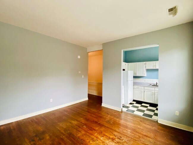 Building Photo - 2623 Floyd Ave