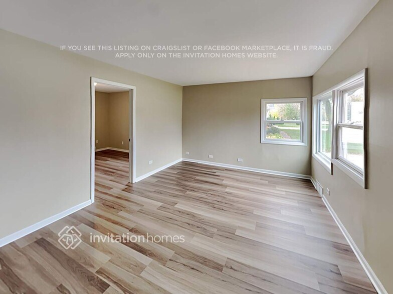 Building Photo - 715 E Le Moyne Ave