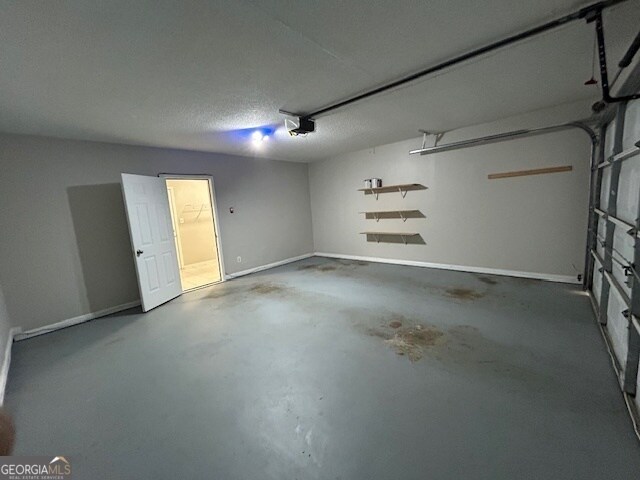 Building Photo - 632 N Fairfield Dr