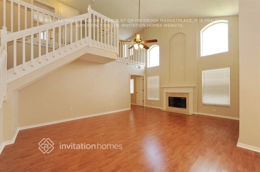 Building Photo - 4802 Woodmere Rd