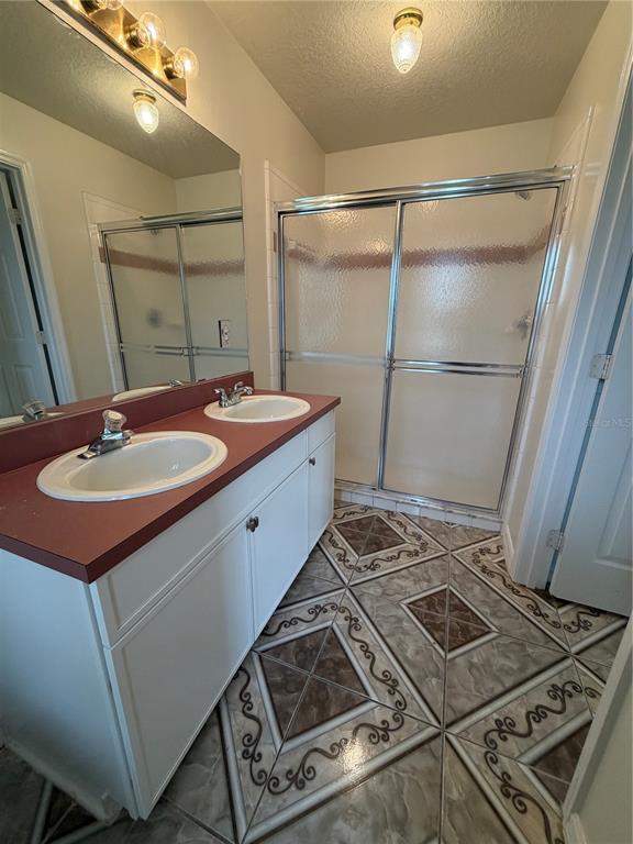 Building Photo - 922 Elm Forest Dr