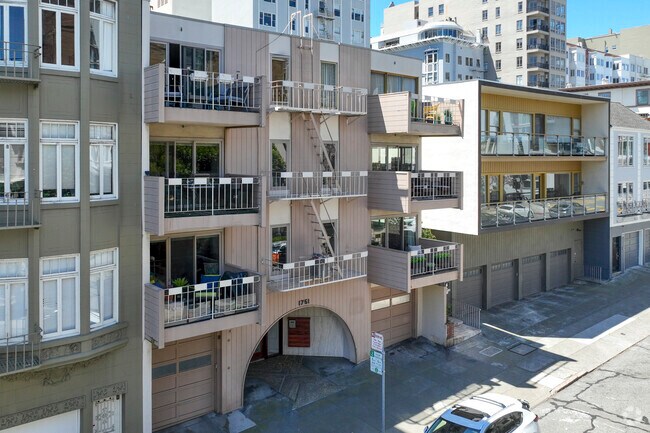 Primary Photo - 1751 Pacific Ave