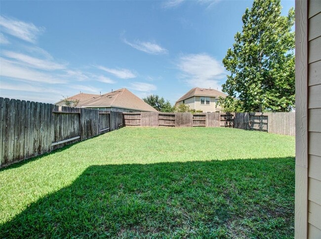 Building Photo - 20202 Stonebridge Terrace Dr