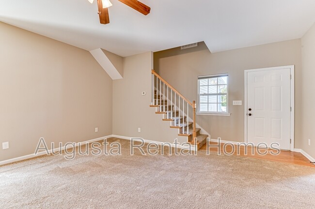 Building Photo - 812 Oshields Ct