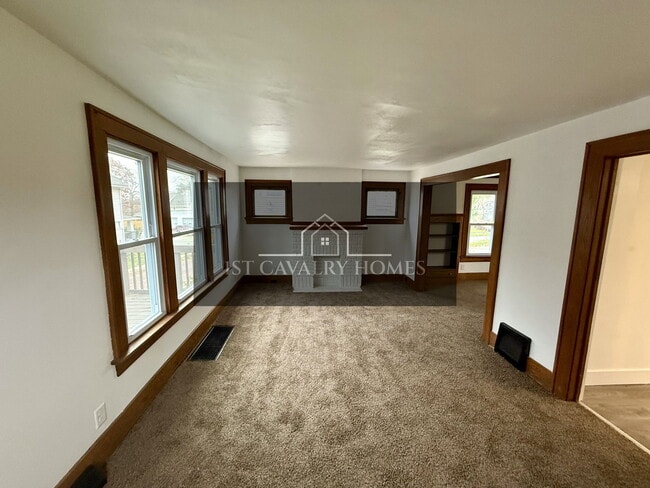 Building Photo - 846 Lee Dr