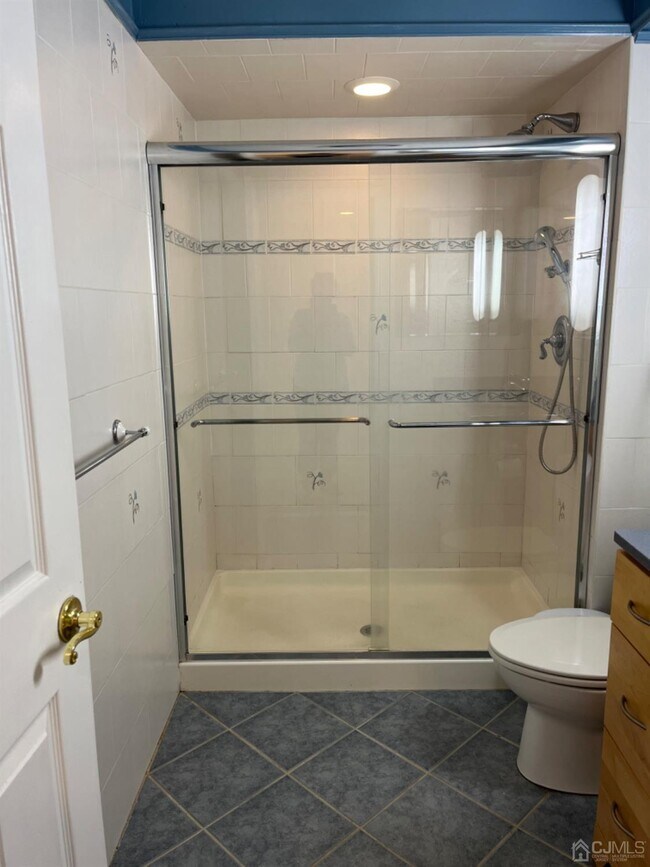 Building Photo - 3601 N Oaks Blvd