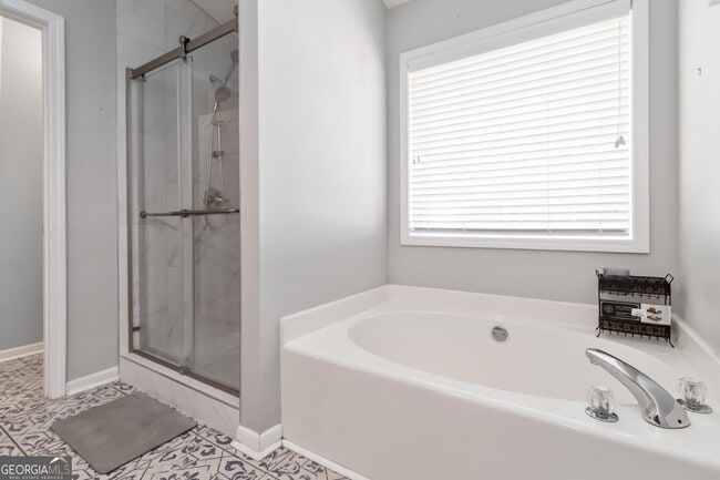 Building Photo - 1108 The by Way