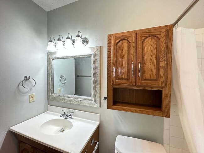 Building Photo - COMING SOON! Lovely 3 BR House in Tates Creek! Garage, Fenced Backyard, Pets Ok