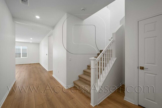 Building Photo - 4812 Sicily Dr