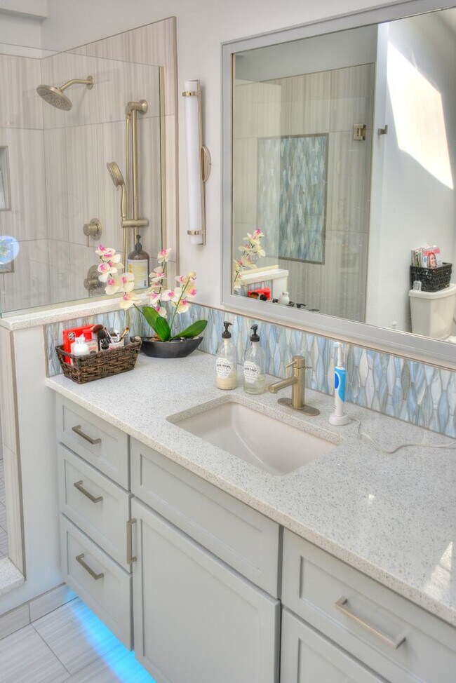 Building Photo - **COMING SOON**Stunning Mid Century Rancher