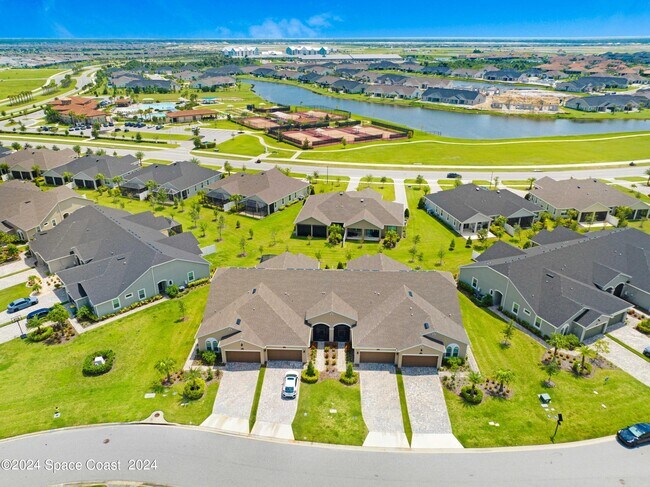Building Photo - 8483 Loren Cove Dr