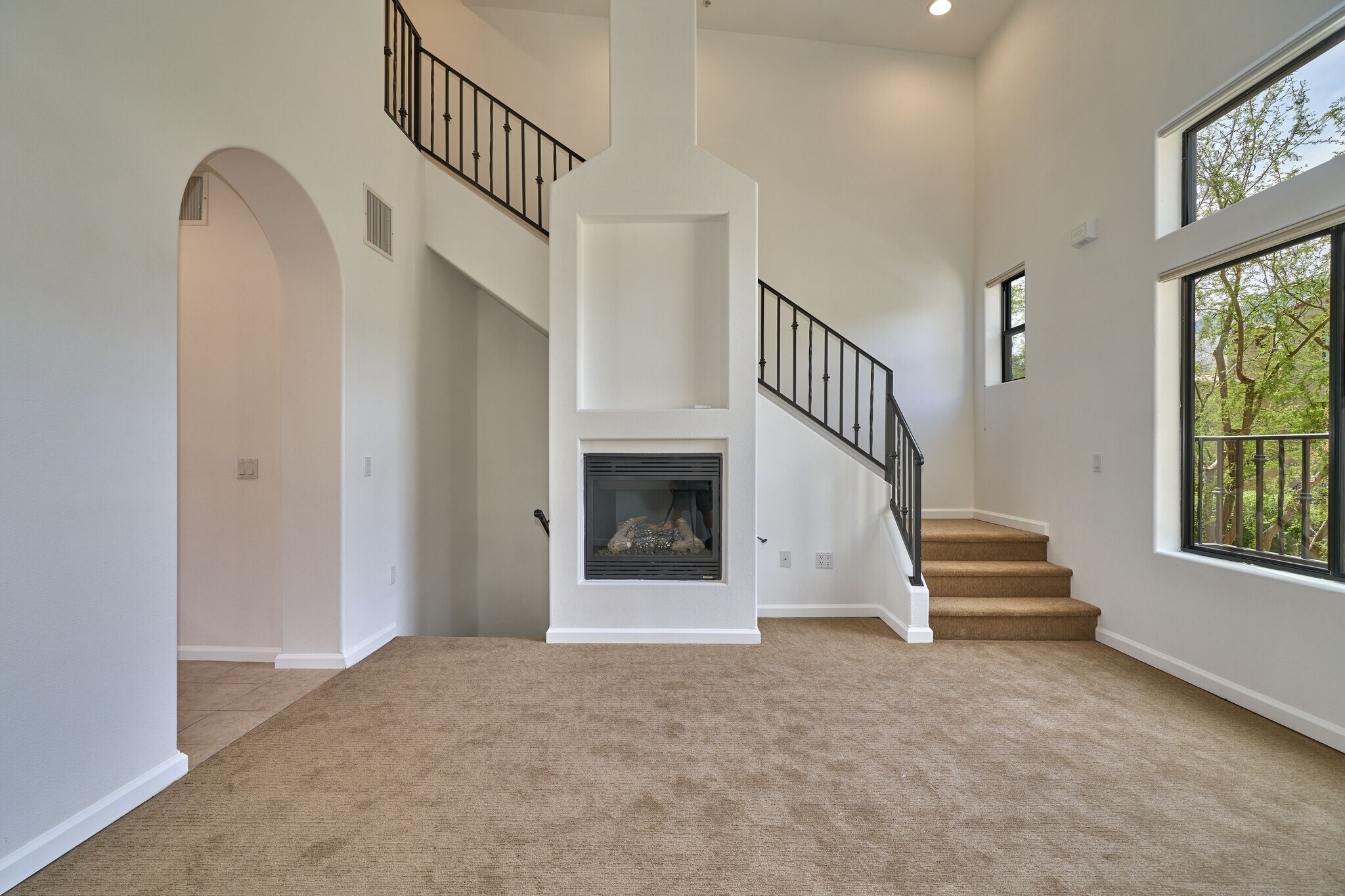 Livingroom - 201 Villorrio Dr E