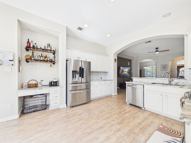 Building Photo - Charming Single-Story Retreat with Designer Finishes in South Austin