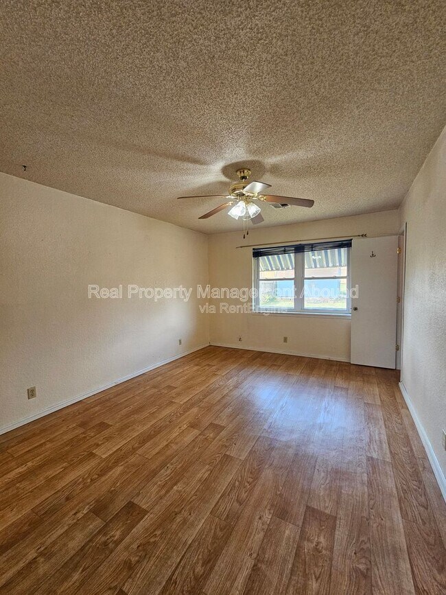 Building Photo - 7710 N 120th Ave E