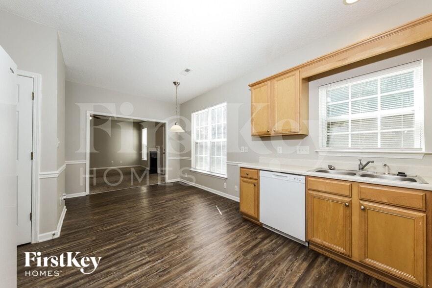 Building Photo - 668 Pecan Ridge Cir