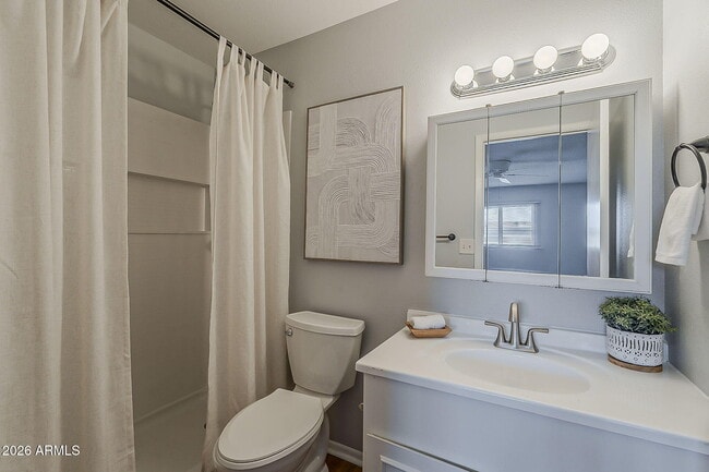 Building Photo - 4324 N Parkway Ave