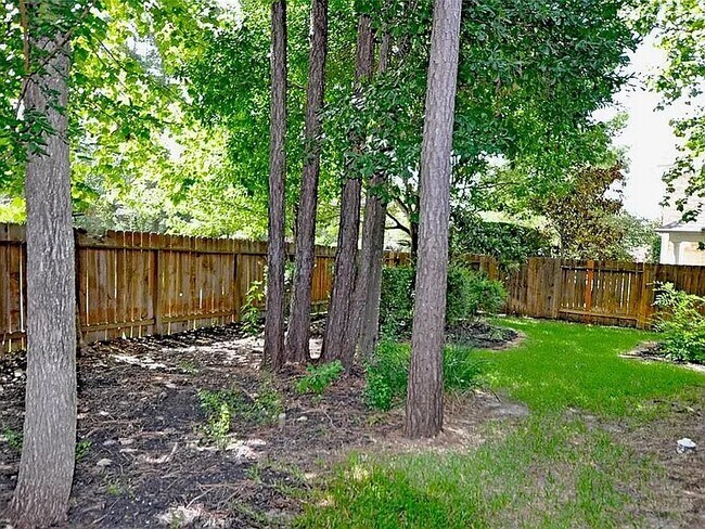 Building Photo - 106 Cezanne Woods Dr