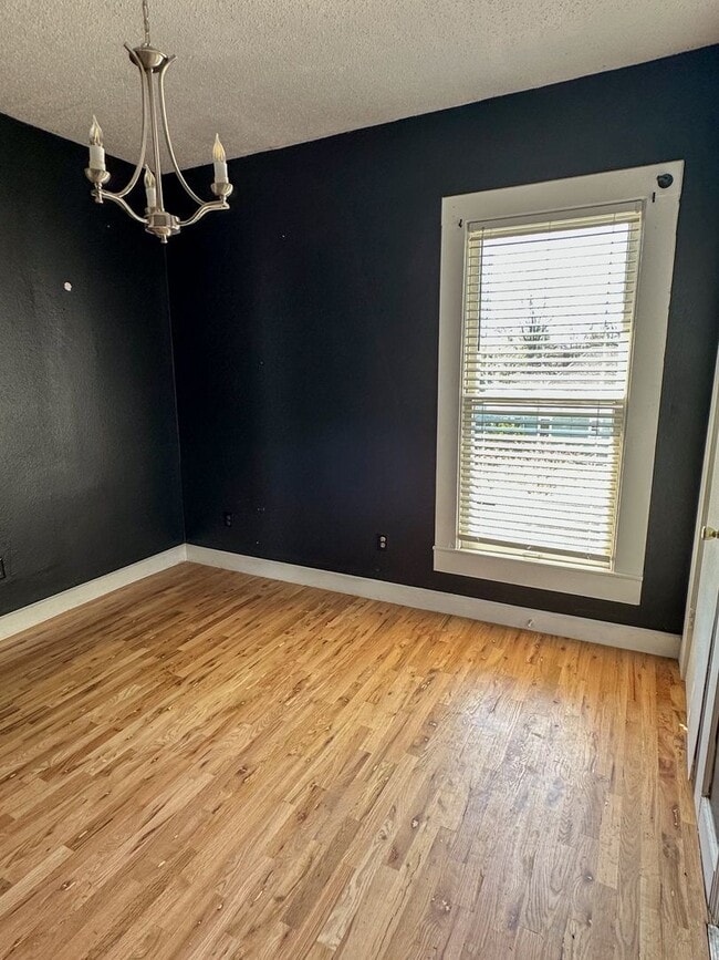 Building Photo - Charming 2-Bed, 1-Bath Duplex Near MSU and Downtown