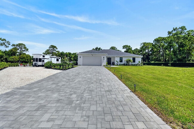 Building Photo - 18353 46th Ct N