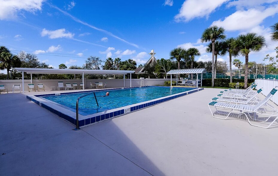 Heated community pool. - 3071 SE Aster Ln