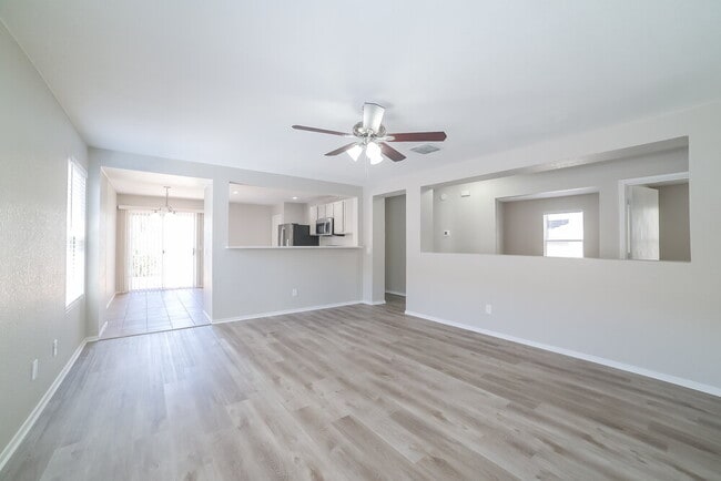 Building Photo - 3847 E Hopseed Ln