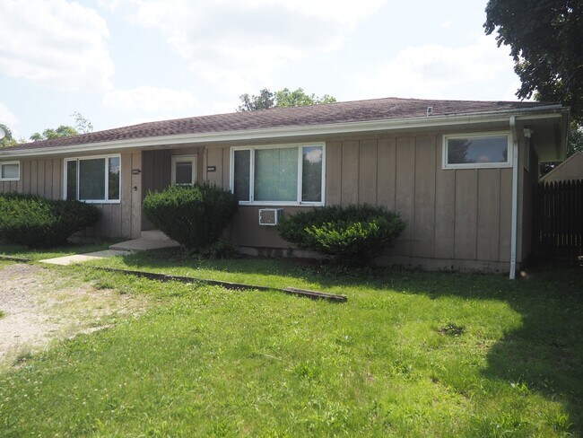 Building Photo - 14549 Archer Ave