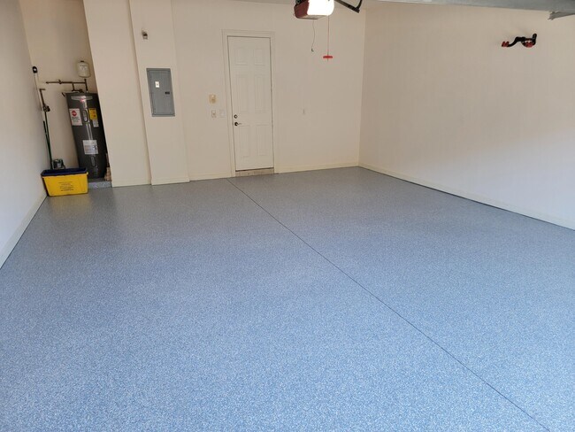 Building Photo - 685 Pacific Grove Dr