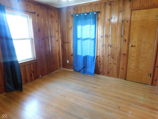 Building Photo - 1041 N Bluff Rd