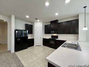 Building Photo - 401 Ruby Ritz