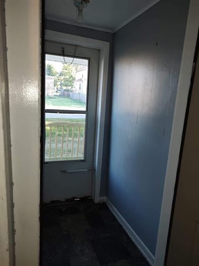 Building Photo - Lovely 2/1 small house for rent!!