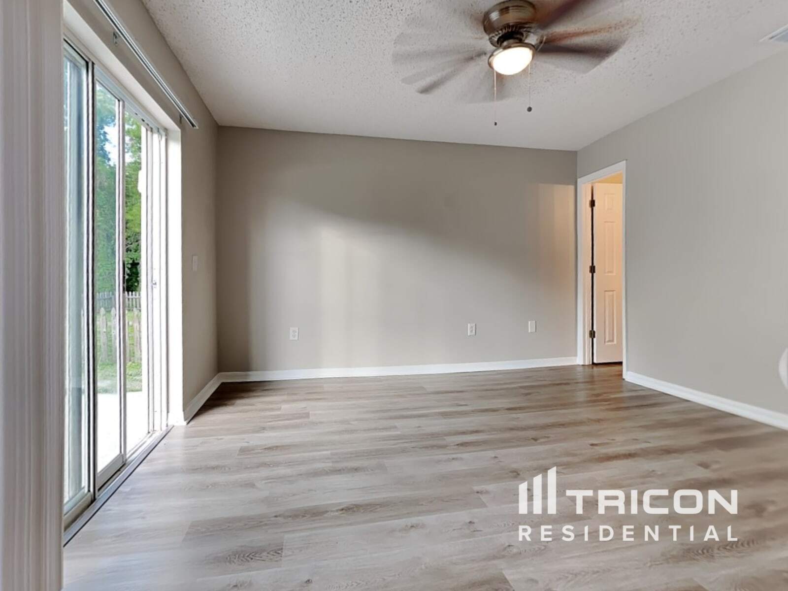 Building Photo - 30635 Birdhouse Dr