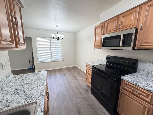 Building Photo - Convenient 2 Bedroom Condo in Bennett Valley