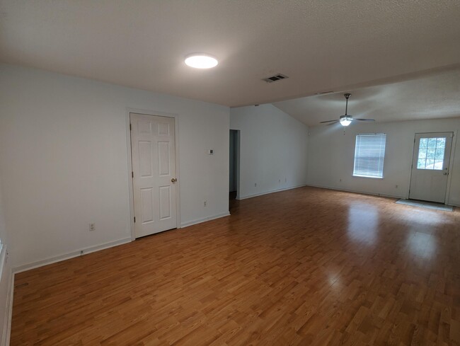 Building Photo - 7309 Westminster Dr