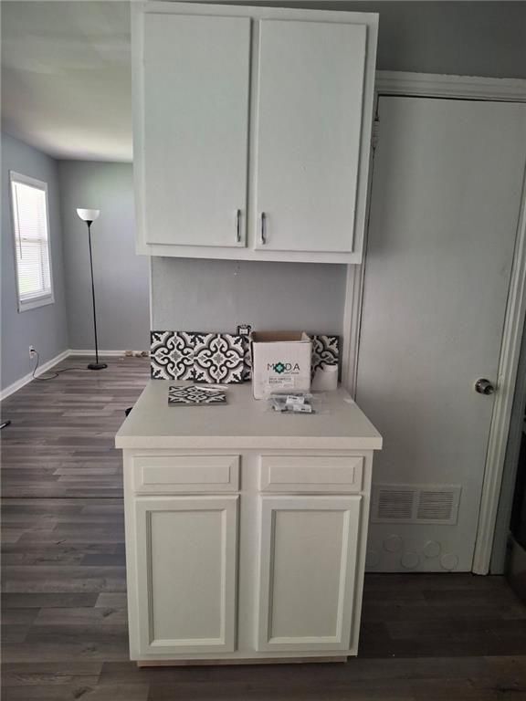 Building Photo - 5253 Brookdale Dr