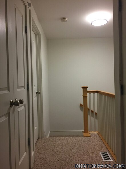 Building Photo - 110 Second St