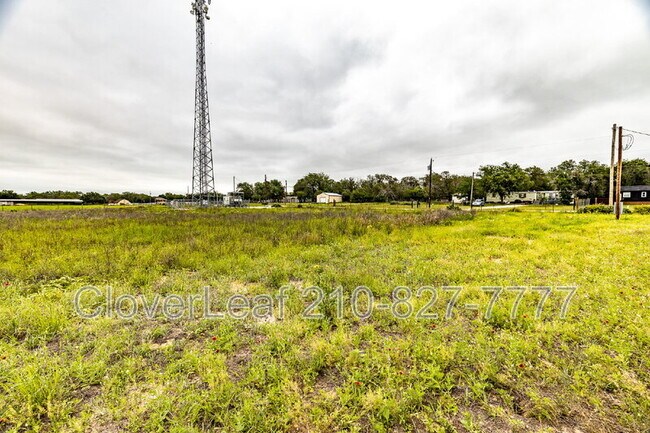 Building Photo - 417 Co Rd 6812