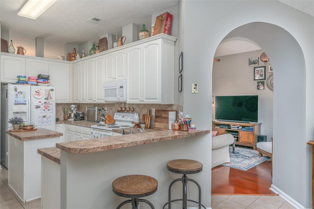 Building Photo - 9211 Hanston Pl