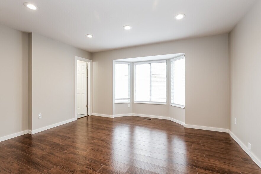 Building Photo - 11274 Scobey Cir