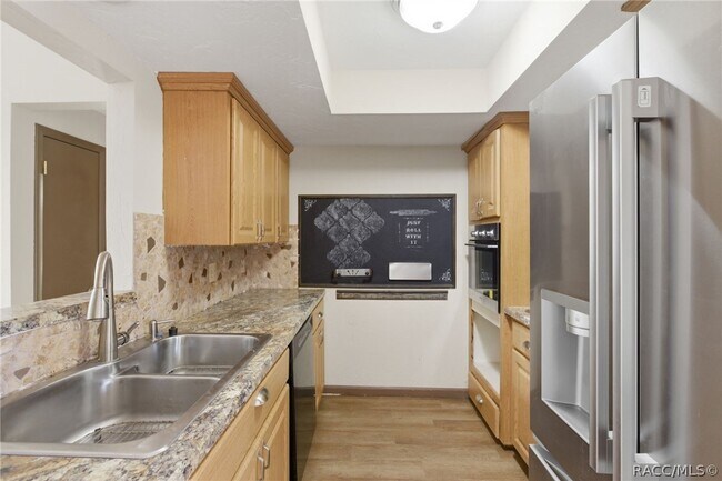 Building Photo - 3632 N Honeylocust Dr