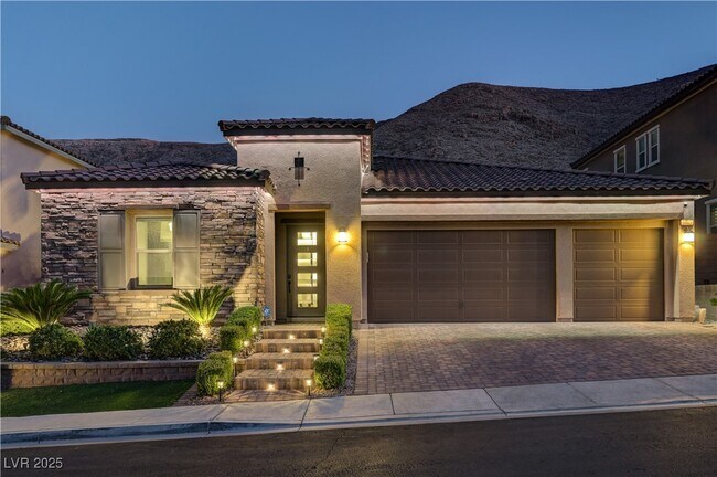 Building Photo - 3943 Reyes Ave