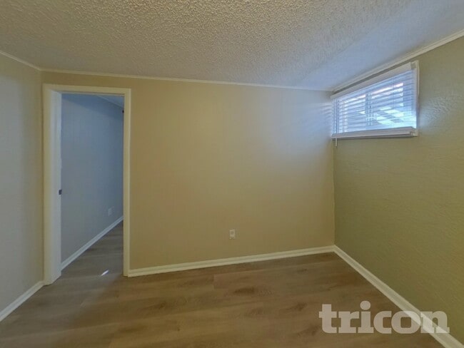 Building Photo - 1103 Livingston Ave