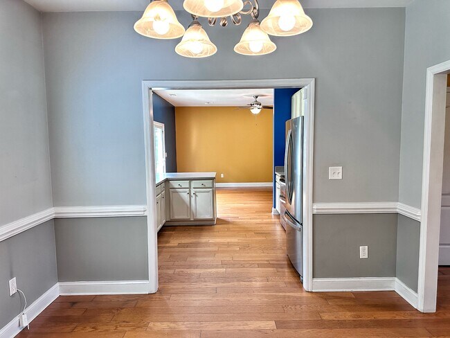 Building Photo - 103 Murifield Dr