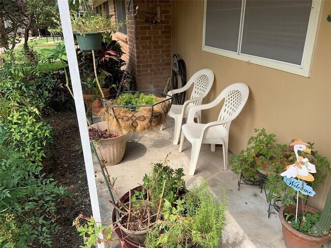 Building Photo - 3302 Burke Rd