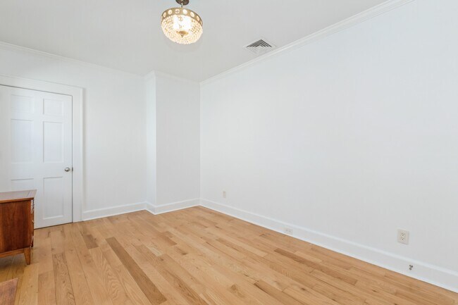 Building Photo - 34 Glenview Terrace