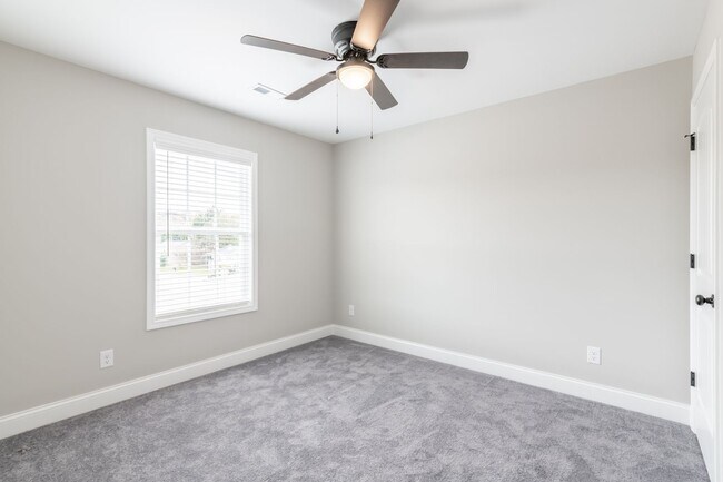 Building Photo - Maryville 37804 - Beautiful Maryville City home for rent! 4 bedroom, 2 bath home - Call Jeremy Lo...
